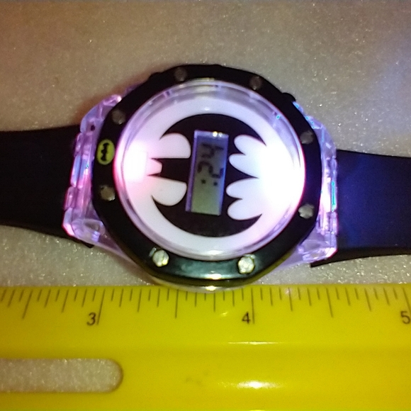 Batman flashing watch - Picture 2 of 6